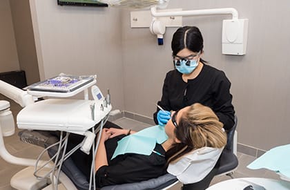 Dental Services At Yonge-Eglinton in Toronto